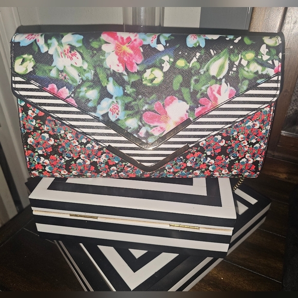 Aldo Handbags - Aldo Black Clutch